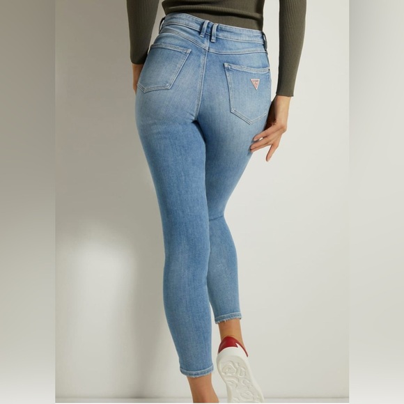 🆕 Guess Curvy Sophia Skinny Denim Jeans STRETCH Medium Wash, Mid-Rise 25X28 (2) - Picture 2 of 10